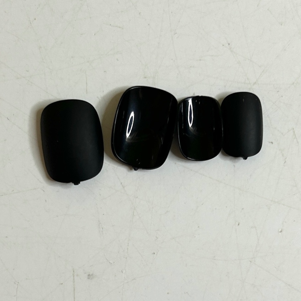 Matte Black Short Square 120 Press on Nails - Picture 8 of 8